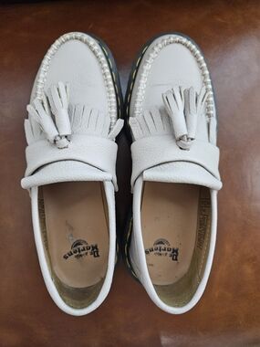Dr. Martens Women’s Adrian Leather Tassel Loafers - Size 6 - Vintage Taupe